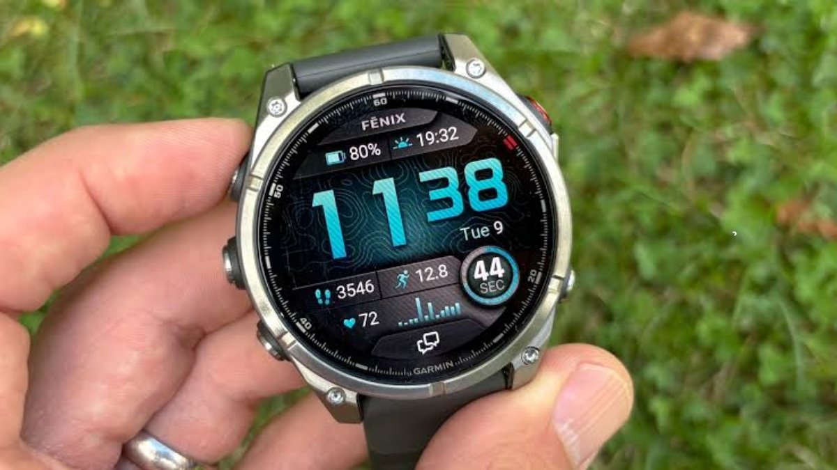 Màn hình Garmin Fenix 8 Pro với 4500 nits Màn hình Garmin Fenix 8 Pro với 4500 nits
