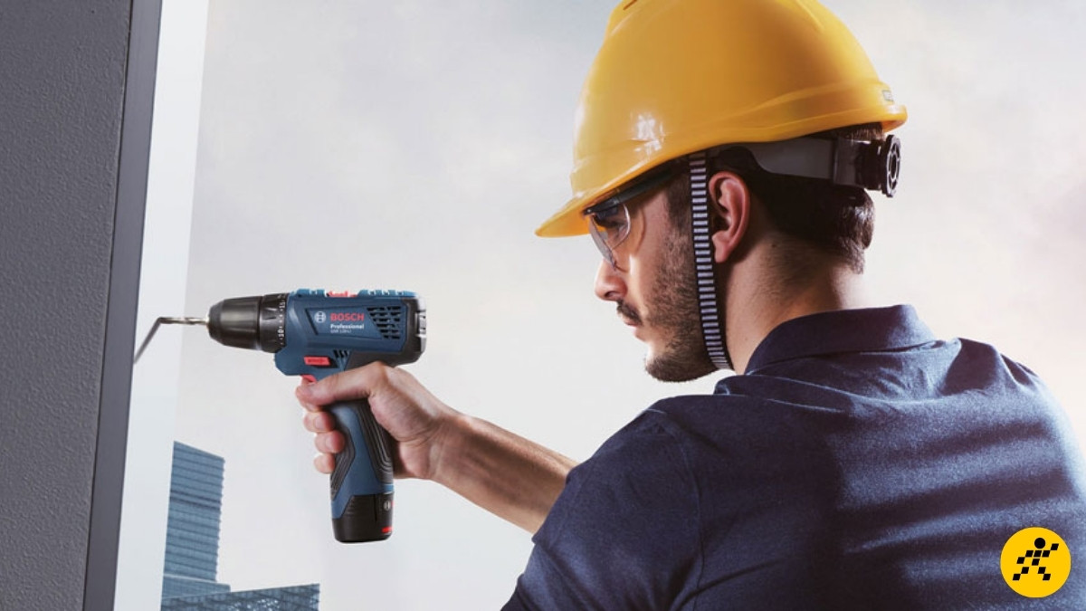 Dùng khoan tạo lỗ chính xác Dùng khoan tạo lỗ chính xác