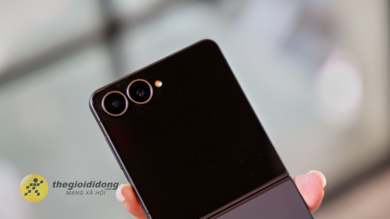 Galaxy Z Flip8 Ra Mắt Galaxy Z Flip8 Ra Mắt