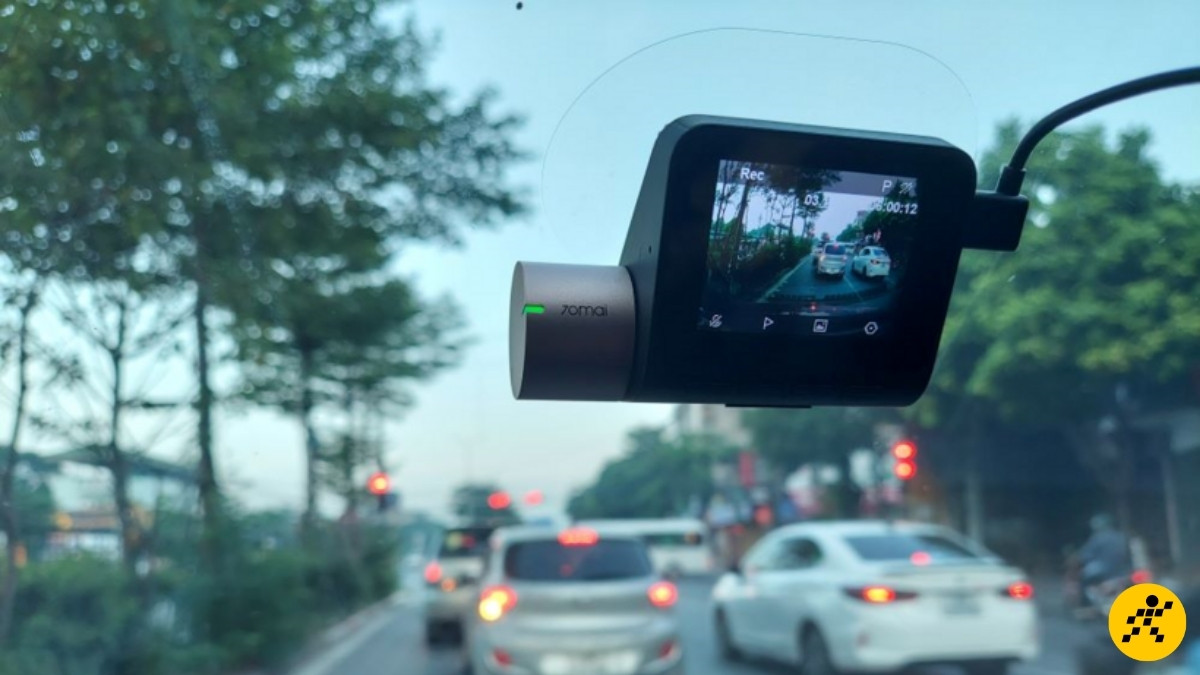 Camera bị quá nhiệt khi đỗ xe lâu dưới nắng nóng Camera bị quá nhiệt khi đỗ xe lâu dưới nắng nóng