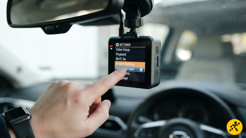 Vào Cài đặt định dạng trực tiếp trên camera Vào Cài đặt định dạng trực tiếp trên camera