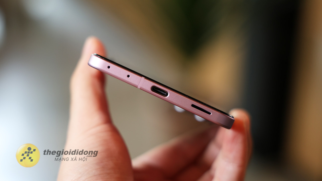 Trên Tay Galaxy Z Flip8 Trên Tay Galaxy Z Flip8