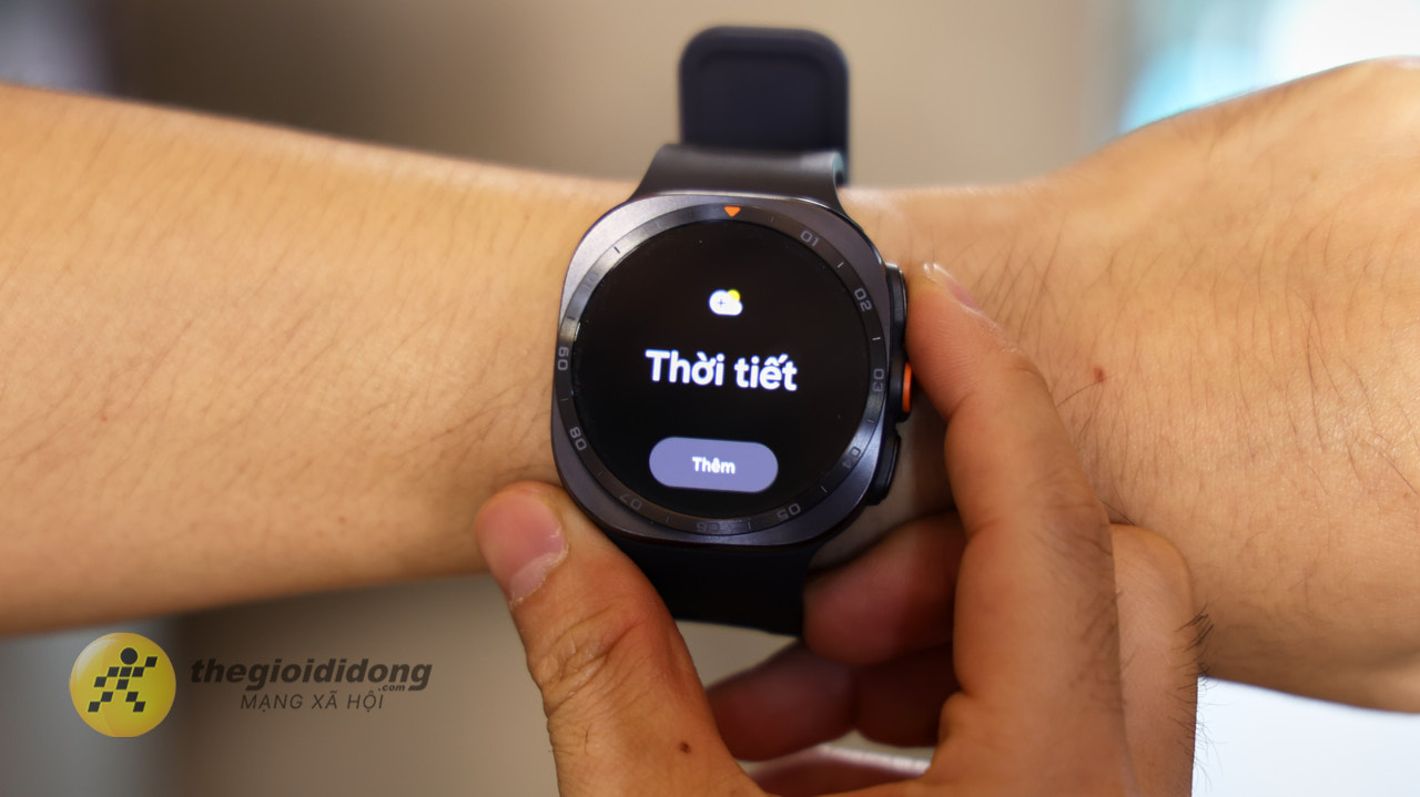 Trên Tay Galaxy Watch Ultra2 Trên Tay Galaxy Watch Ultra2