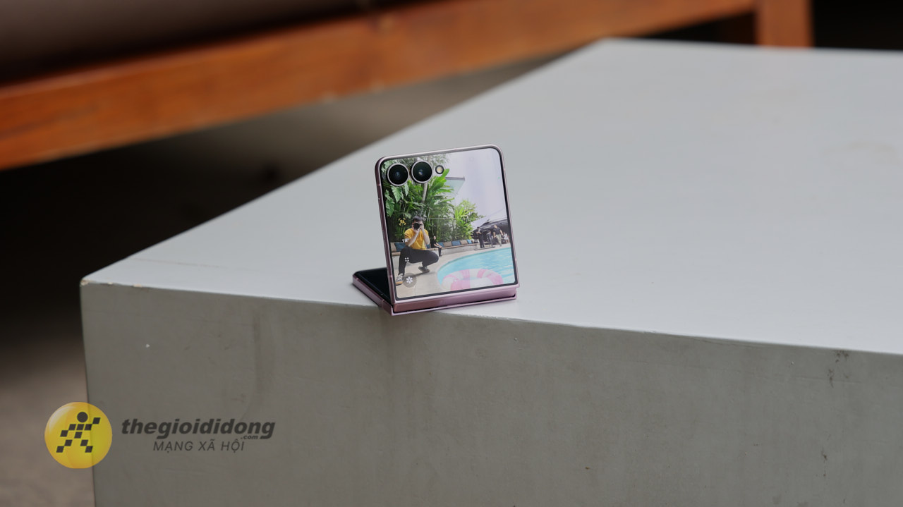 Galaxy Z Flip8 - Phiên Bản Nhỏ Gọn Tiện Lợi Nhất