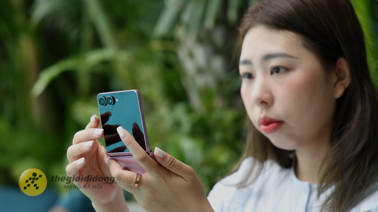 Galaxy Z Flip8 - Phiên Bản Nhỏ Gọn Tiện Lợi Nhất