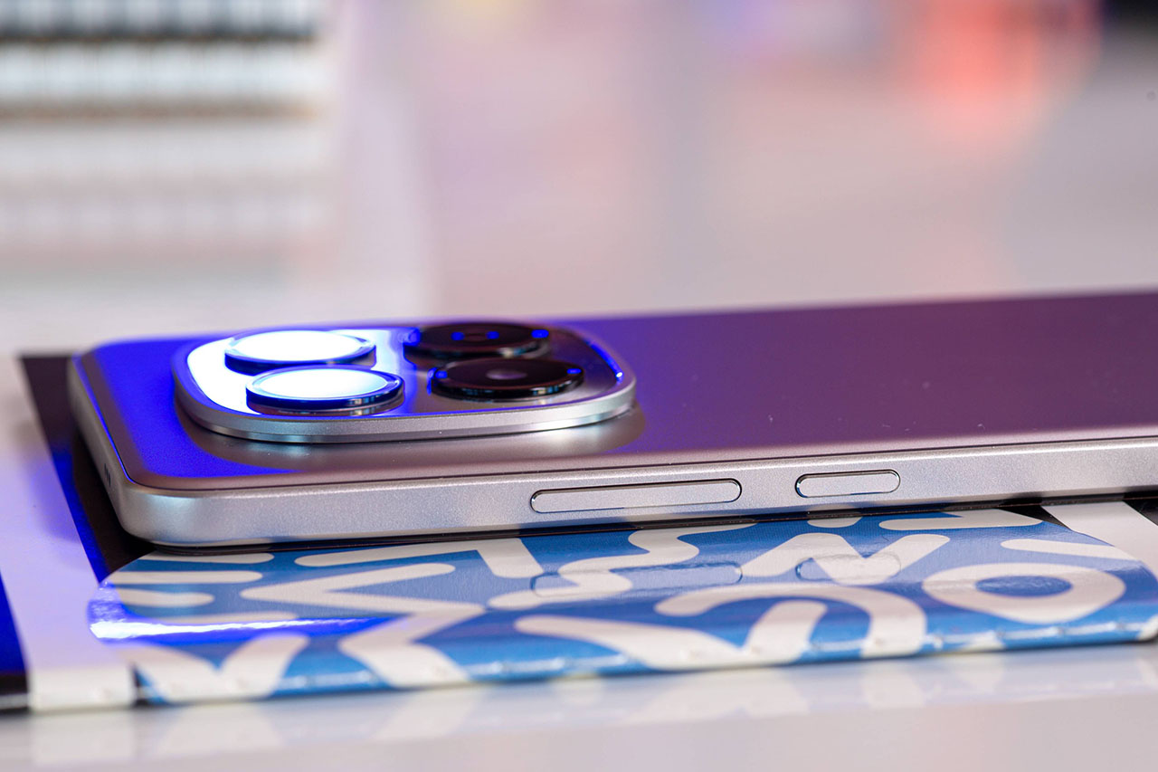 Trên Tay Xiaomi Redmi Note 15 Pro 4G Trên Tay Xiaomi Redmi Note 15 Pro 4G