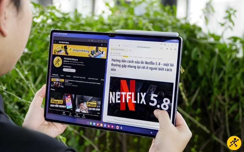 Tab S10+ có màn hình 12.4 inch nên dễ dàng chia đôi màn hình Tab S10+ có màn hình 12.4 inch nên dễ dàng chia đôi màn hình