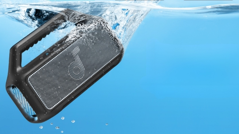 Anker Boom 2 có khả năng chống nước nhẹ Anker Boom 2 có khả năng chống nước nhẹ