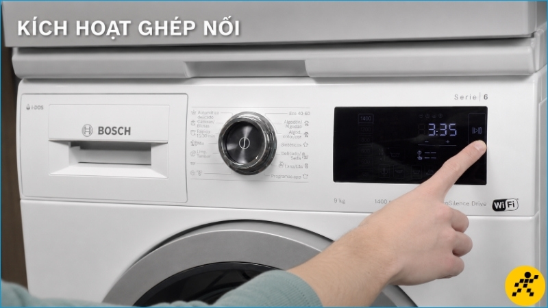 Bật máy và nhấn nút được Home Connect hướng dẫn trên bảng điều khiển Bật máy và nhấn nút được Home Connect hướng dẫn trên bảng điều khiển