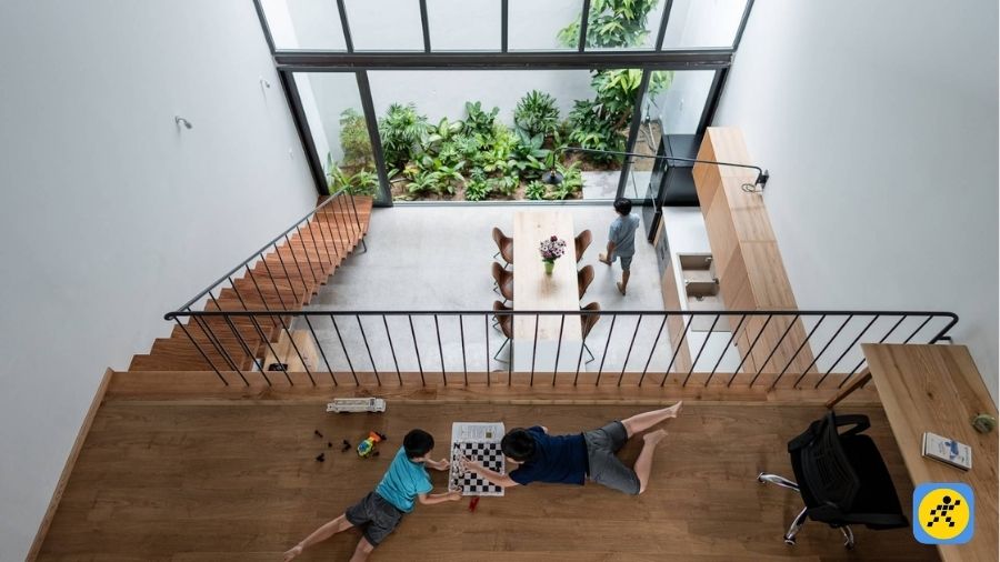 Lắp trần thạch cao khung nổi hoặc trần chìm kết hợp bông thủy tinh cách nhiệt ở giữa để ngăn nhiệt từ mái tỏa xuống