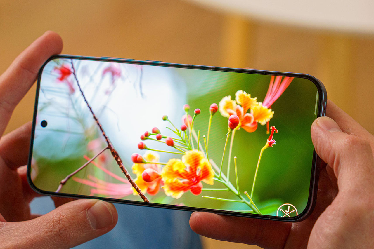 Trên tay realme GT8 Pro 5G Trên tay realme GT8 Pro 5G