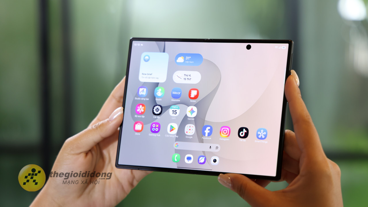 Đánh giá thiết kế Galaxy Z Fold8 Đánh giá thiết kế Galaxy Z Fold8