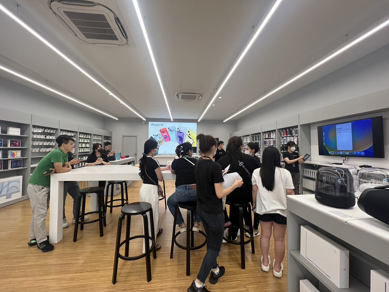 Group Demo TopZone được tổ chức ở đâu Group Demo TopZone được tổ chức ở đâu