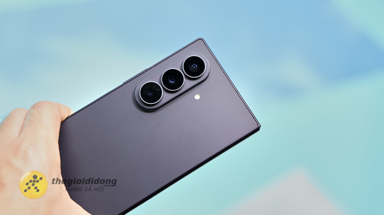 So Sánh Hiệu Năng Và Pin Galaxy Z Fold6 Và Galaxy Z Fold8 Ultra