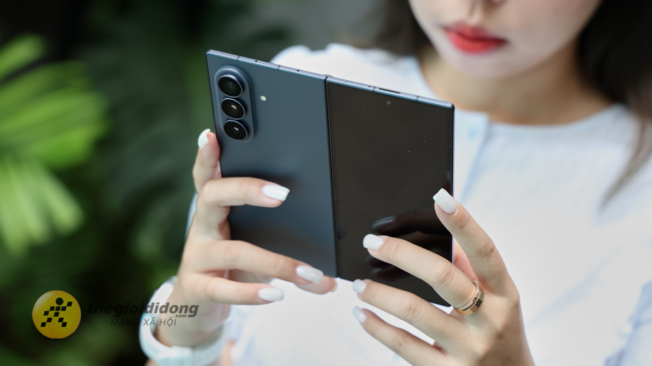 So Sánh Hiệu Năng Và Pin Galaxy Z Fold6 Và Galaxy Z Fold8 Ultra