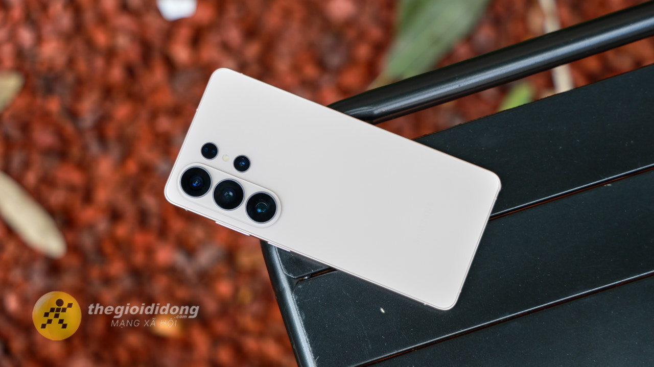 Nhìn lại 6 tháng dùng Galaxy S26 Ultra: Không phải Camera hay AI, đây mới là tính năng chân ái của mình Nhìn lại 6 tháng dùng Galaxy S26 Ultra: Không phải Camera hay AI, đây mới là tính năng chân ái của mình