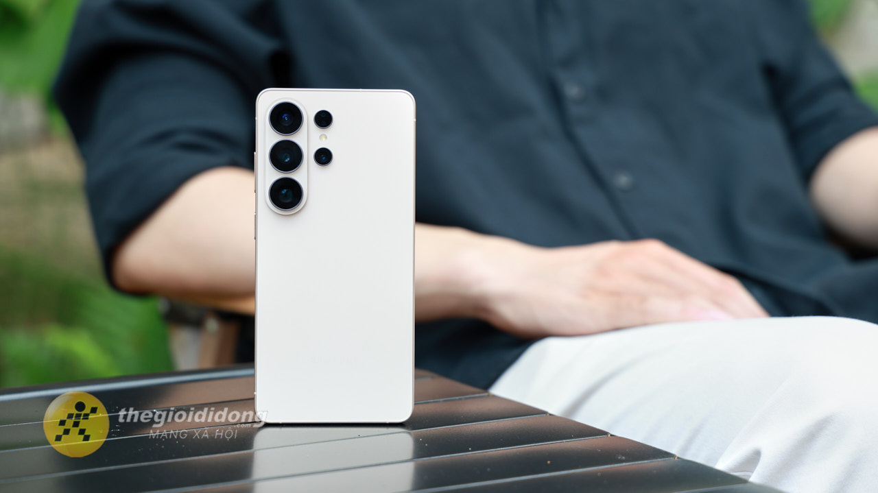 Nhìn lại 6 tháng dùng Galaxy S26 Ultra: Không phải Camera hay AI, đây mới là tính năng chân ái của mình Nhìn lại 6 tháng dùng Galaxy S26 Ultra: Không phải Camera hay AI, đây mới là tính năng chân ái của mình