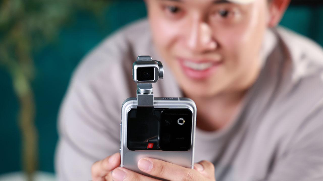 Trên Tay Honor Robot Phone