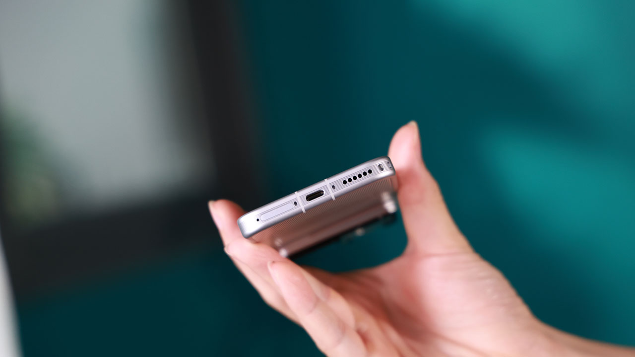 Trên Tay Honor Robot Phone