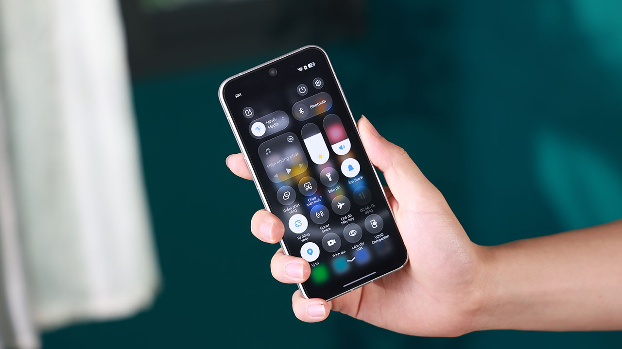 Trên Tay Honor Robot Phone
