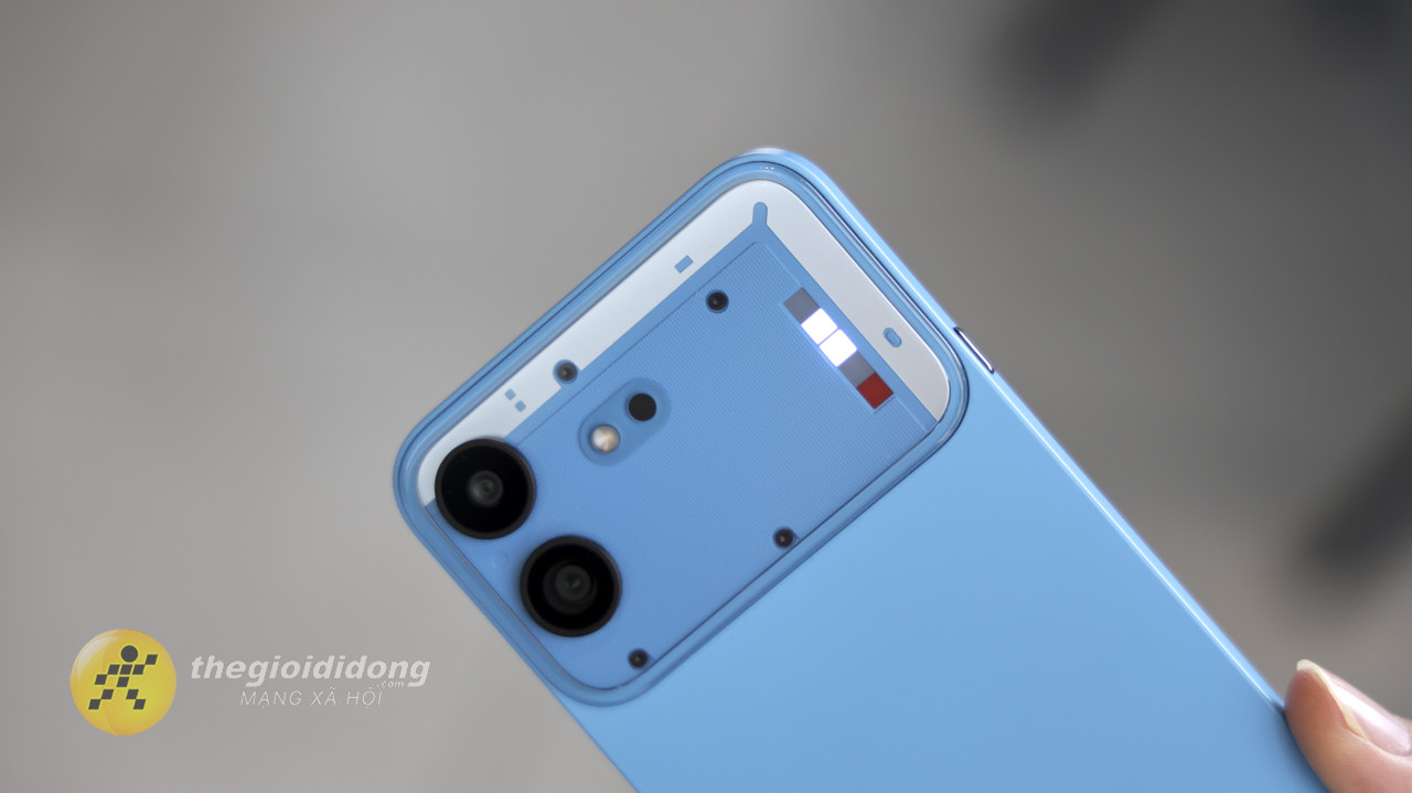 Trên tay Nothing Phone (4b) chính hãng Trên tay Nothing Phone (4b) chính hãng
