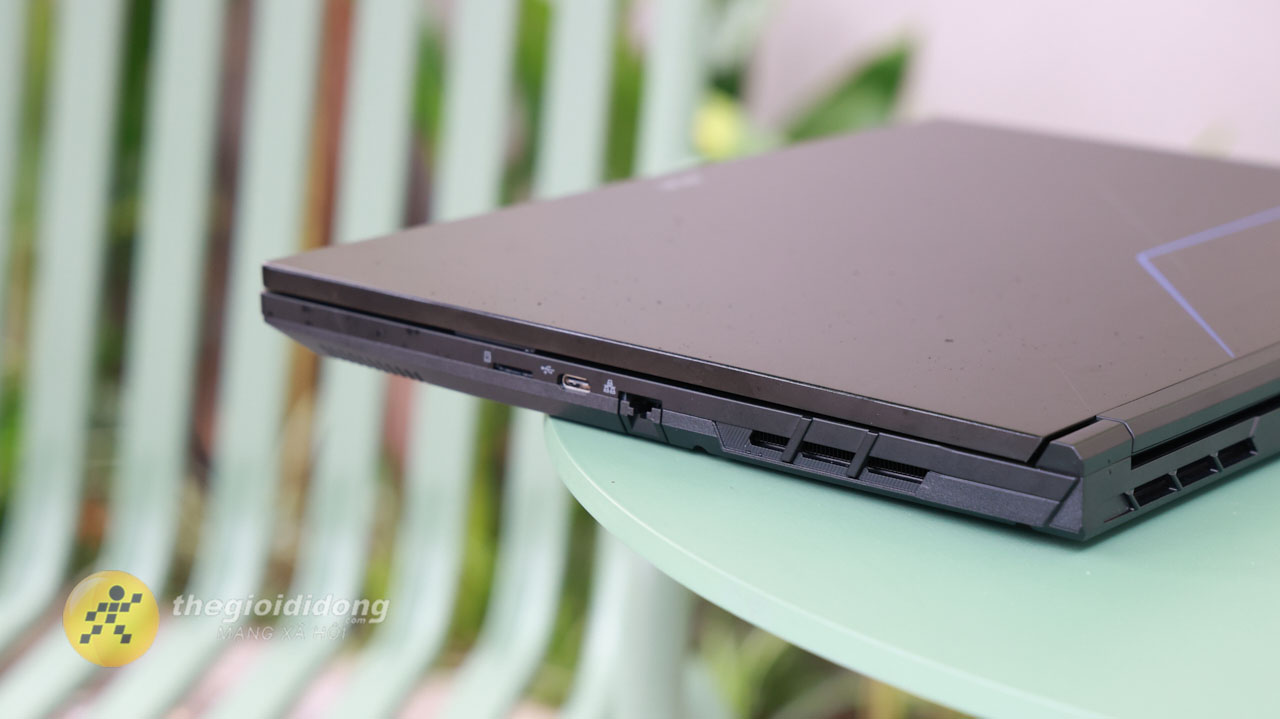 Trên tay Acer Gaming Aspire 7 A715-59G-59RD Trên tay Acer Gaming Aspire 7 A715-59G-59RD