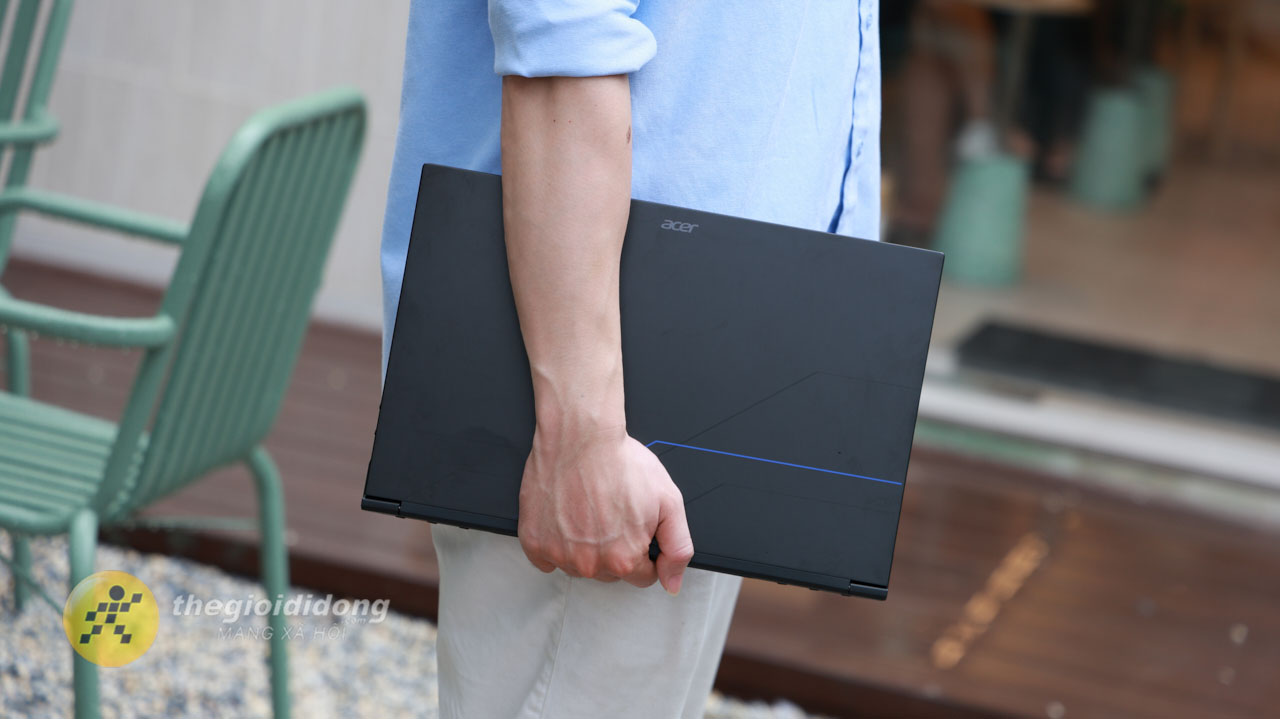 Trên tay Acer Gaming Aspire 7 A715-59G-59RD Trên tay Acer Gaming Aspire 7 A715-59G-59RD