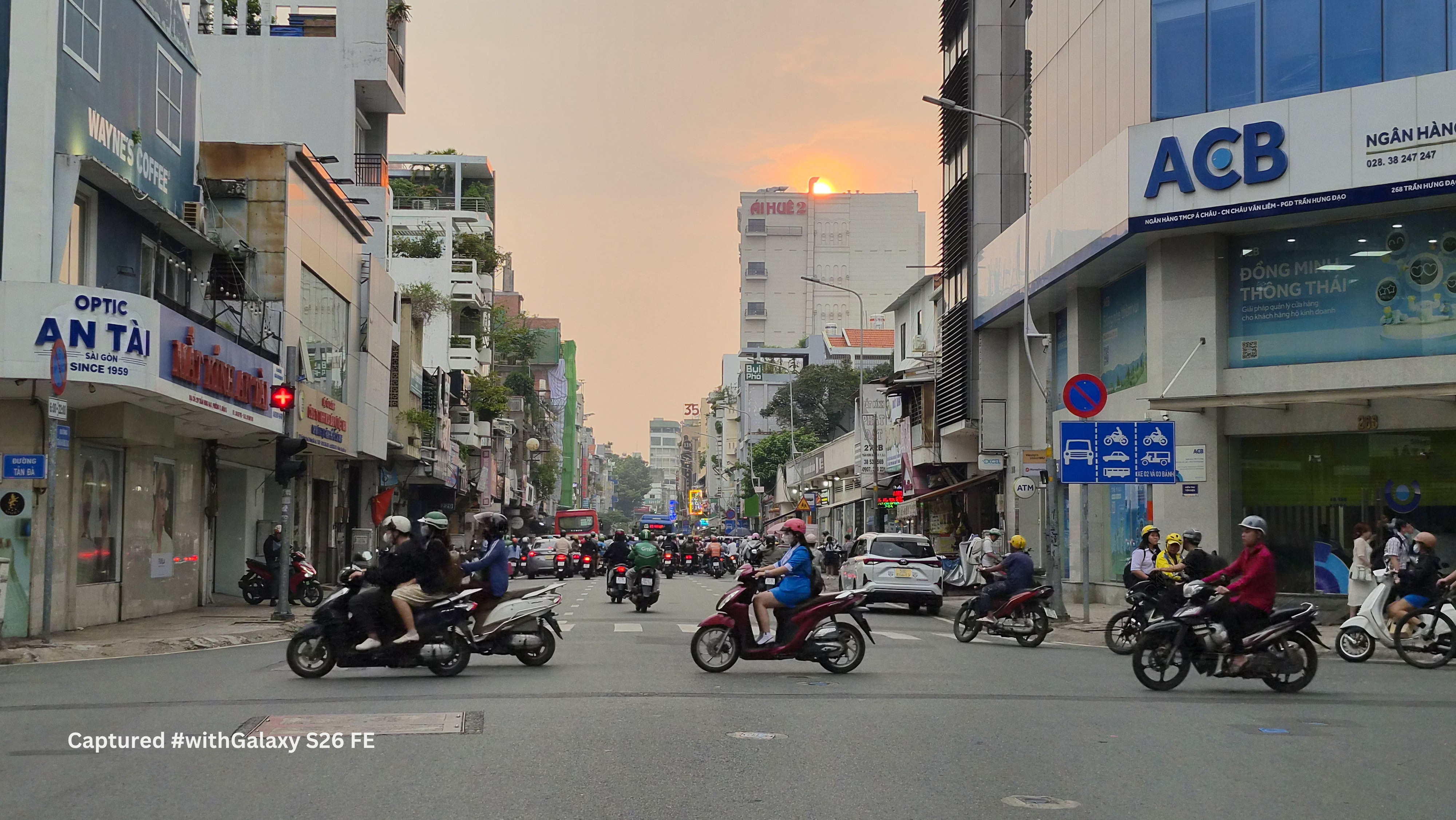 Còn Dưới Đây Là Một Số Ảnh Mình Chụp Được Bằng Camera Sau Trên Galaxy S26 Fe: