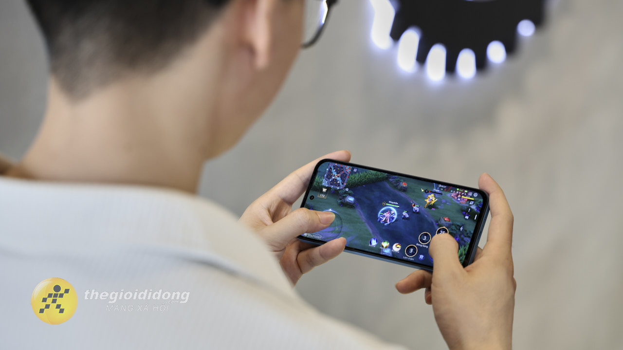 Đánh Giá Nothing Phone (4B)