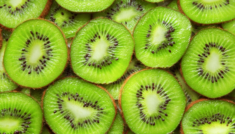 Kiwi thanh mát và chứa nhiều vitamin C Kiwi thanh mát và chứa nhiều vitamin C