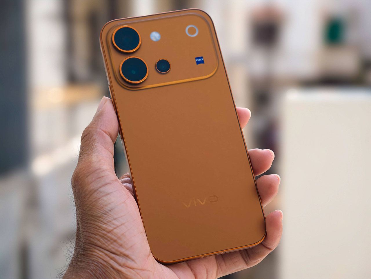 Trên Tay Vivo V80 5G