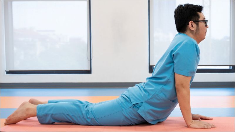 Bài tập tư thế cánh cung giúp cơ thể duy trì và tăng cường sự dẻo dai