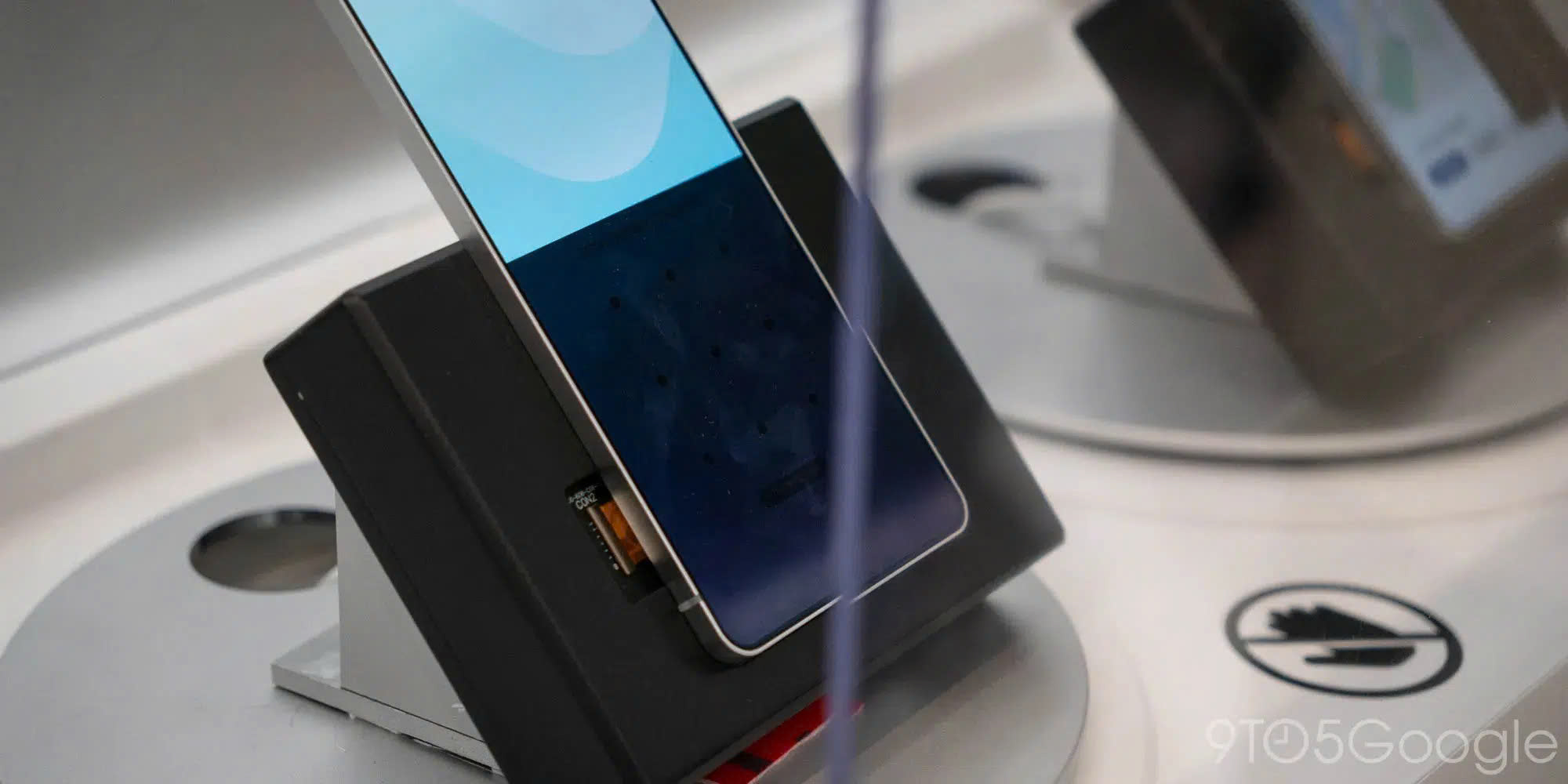 Privacy Display V2 Trên Galaxy S27 Series