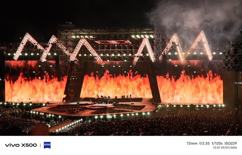 Vivo X500 Camera Concert 2