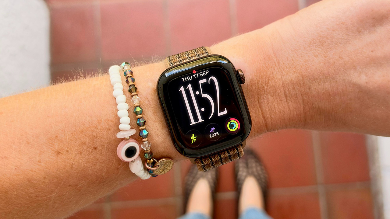 Trên Tay Apple Watch Series 12