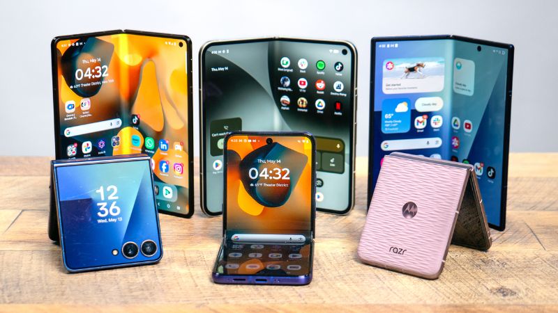 Điện Thoại Gập 2026
