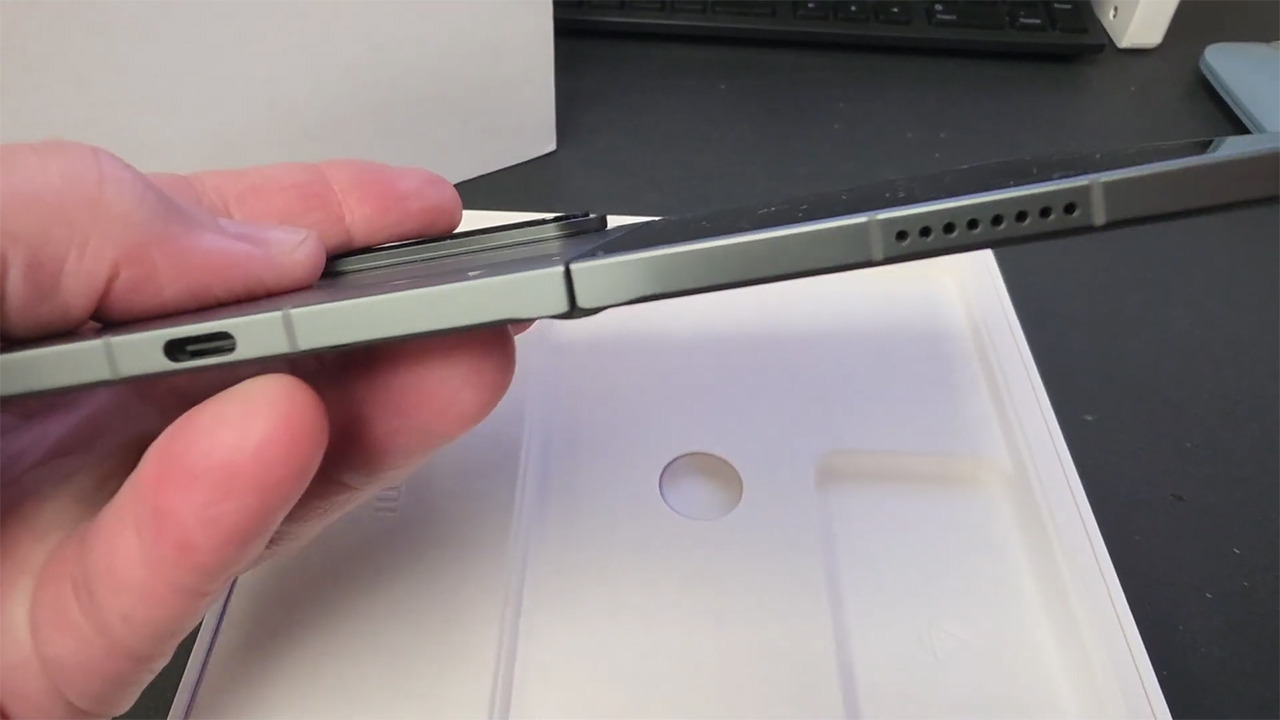Trên Tay Xiaomi 18 Fold Trên Tay Xiaomi 18 Fold