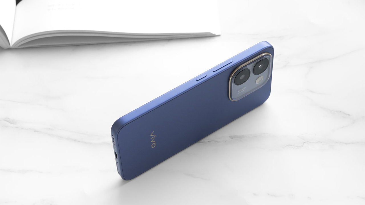 Trên Tay Vivo Y600
