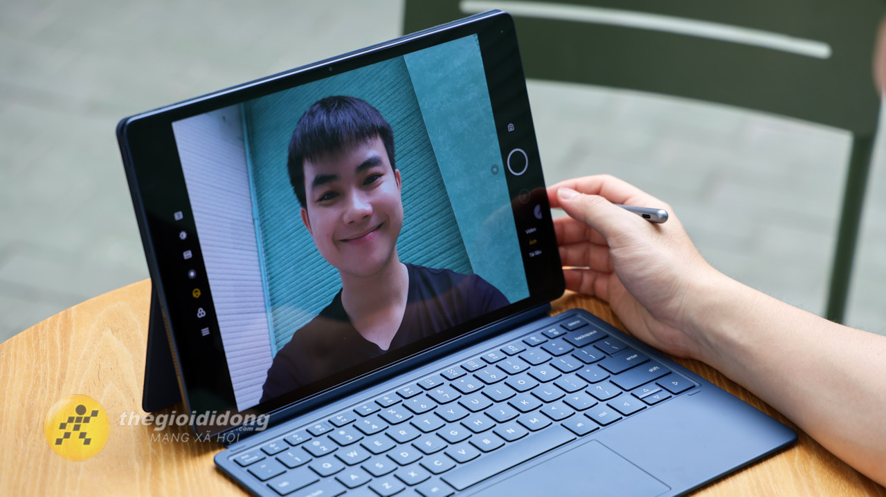 Trên Tay Motorola Moto Pad 70 Pro