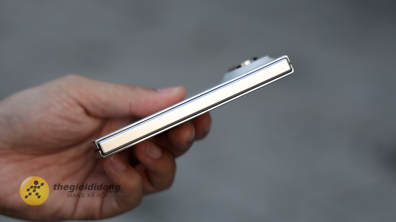 So Sánh Iphone Duo Và Samsung Galaxy Z Fold8 Ultra