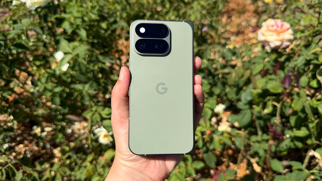 So Sánh Iphone Duo Và Pixel 11 Pro Fold