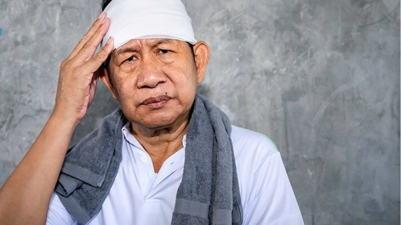 Chấn thương đầu ở người cao tuổi có thể làm tăng nguy cơ mắc Alzheimer Chấn thương đầu ở người cao tuổi có thể làm tăng nguy cơ mắc Alzheimer