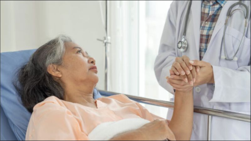 Bác sĩ chẩn đoán bệnh bằng cách kiểm tra thể chất, thần kinh và xét nghiệm Bác sĩ chẩn đoán bệnh bằng cách kiểm tra thể chất, thần kinh và xét nghiệm