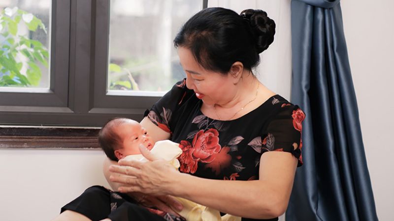 Người mẹ nên nhờ sự giúp đỡ từ phía gia đình khi gặp khó khăn