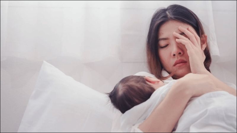 Bạn nên tới gặp bác sĩ nếu có các biểu hiện của trầm cảm sau sinh