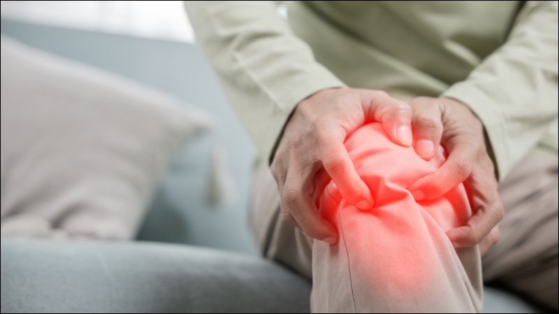 Đau khớp gối mạn tính có thể gây mất ngủ Đau khớp gối mạn tính có thể gây mất ngủ