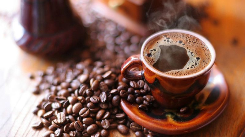 Bệnh nhân rối loạn tiền đình nên hạn chế uống cà phê