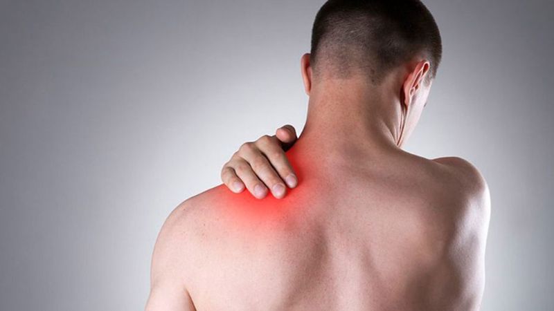 Bạn nên đến gặp bác sĩ nếu đau khớp vai dữ dội sau một chấn thương 