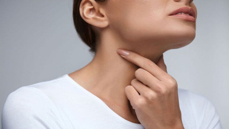 Khàn giọng là một trong những triệu chứng của nấm thanh quản Khàn giọng là một trong những triệu chứng của nấm thanh quản