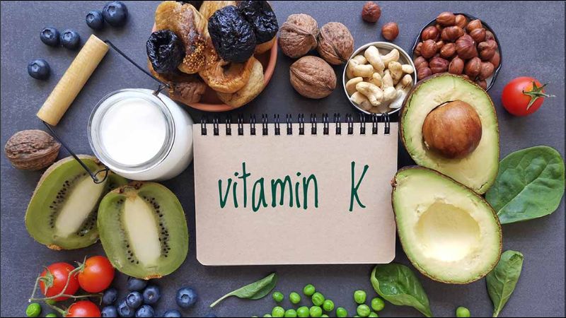 Duy trì chế độ ăn cân đối, giàu thực phẩm chứa vitamin K giúp đáp ứng nhu cầu dinh dưỡng hàng ngày Duy trì chế độ ăn cân đối, giàu thực phẩm chứa vitamin K giúp đáp ứng nhu cầu dinh dưỡng hàng ngày